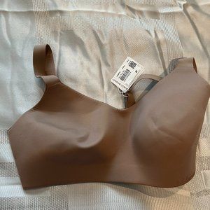 Lululemon Hold True Bra BNWT Size 36E